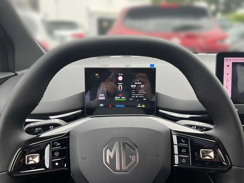 MG MG4 XPOWER 4x4 64 kWh 435PS Track-Mode-Display