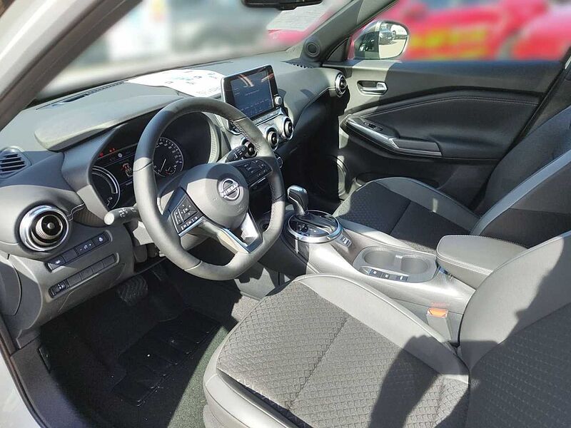 Nissan Juke 1.6 HYBRID 143 PS 4AMT  N-CONNECTA Beheizbare Frontscheibe, Sitzung vorn