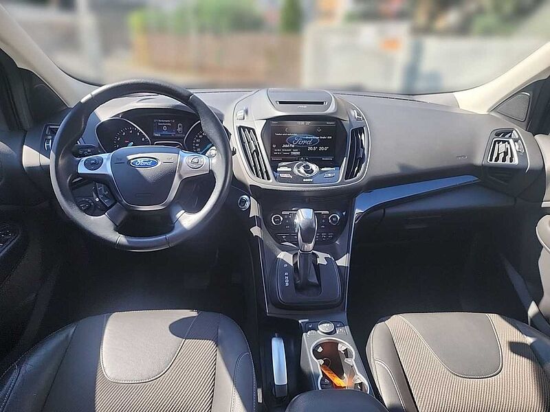 Ford Kuga Titanium Sitzheizung Navi Rückfahrkamera