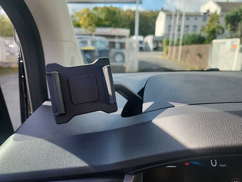 Nissan Townstar KOMBI L1 DIG-T 130 6MT TEKNA Carplay  Einpark-Assistent Getönte Scheiben Sitzhei