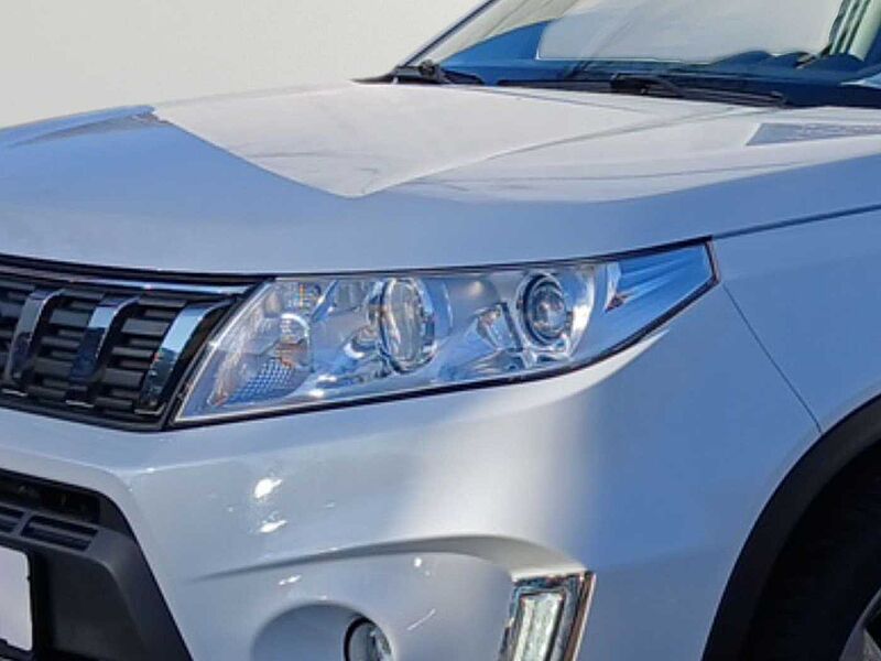 Suzuki Vitara 1.0 BOOST 5D A/T COMFORT NAVI AHK SHZ